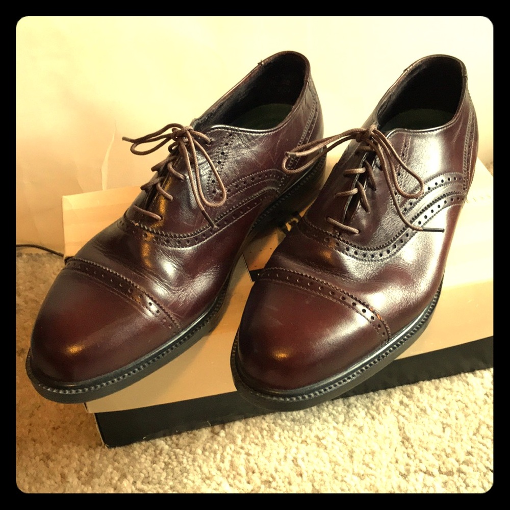 Men’s Hush Puppies Oxford Dress Shoes